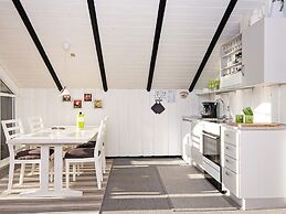 4 Person Holiday Home in Hemmet