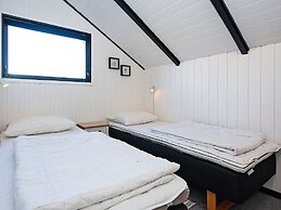 4 Person Holiday Home in Hemmet