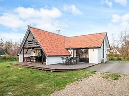 6 Person Holiday Home in Skjern