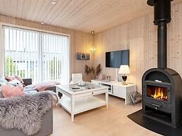 9 Person Holiday Home in Humble