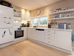 9 Person Holiday Home in Humble