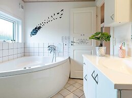 9 Person Holiday Home in Humble