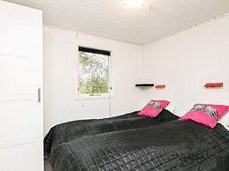 5 Person Holiday Home in Hojslev