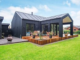 6 Person Holiday Home in Juelsminde-by Traum