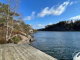 6 Person Holiday Home in Rubbestadneset