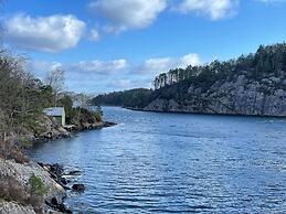 6 Person Holiday Home in Rubbestadneset