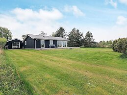 6 Person Holiday Home in Hirtshals-by Traum