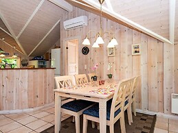 6 Person Holiday Home in Ansager