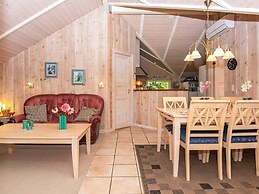 6 Person Holiday Home in Ansager