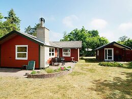 5 Person Holiday Home in Store Fuglede
