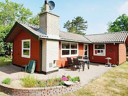 5 Person Holiday Home in Store Fuglede