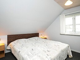 6 Person Holiday Home in Blavand