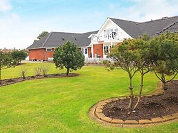 6 Person Holiday Home in Blavand