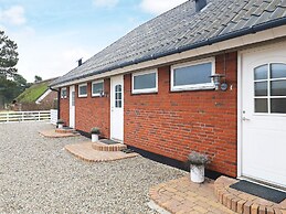 6 Person Holiday Home in Blavand