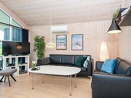 6 Person Holiday Home in Frostrup