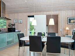 6 Person Holiday Home in Frostrup
