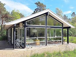 8 Person Holiday Home in Hadsund