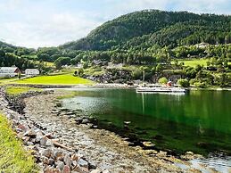 8 Person Holiday Home in Snillfjord