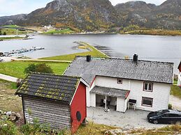 8 Person Holiday Home in Snillfjord-by Traum
