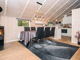 6 Person Holiday Home in Ansager