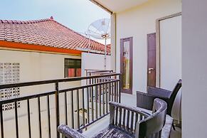 OYO 4012 Ari Beach Inn