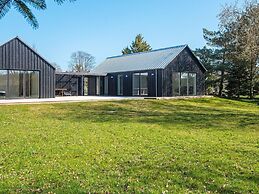 8 Person Holiday Home in Grenaa