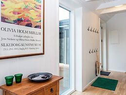 8 Person Holiday Home in Grenaa
