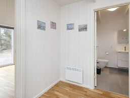 8 Person Holiday Home in Grenaa