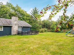 6 Person Holiday Home in Toftlund