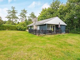6 Person Holiday Home in Toftlund