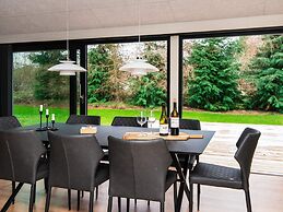 10 Person Holiday Home in Glesborg