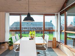 6 Person Holiday Home in Ronde-by Traum