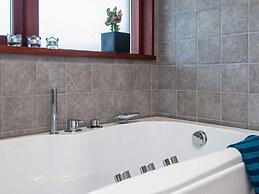 6 Person Holiday Home in Ronde-by Traum