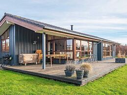 6 Person Holiday Home in Ronde-by Traum