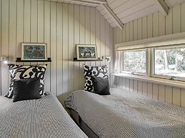 6 Person Holiday Home in Vaeggerlose