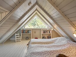 6 Person Holiday Home in Vaeggerlose