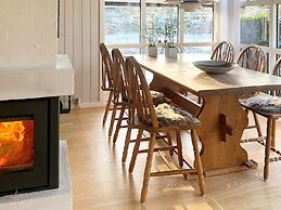 6 Person Holiday Home in Vaeggerlose