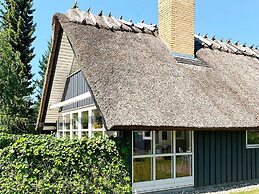 6 Person Holiday Home in Vaeggerlose