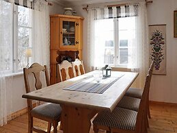 6 Person Holiday Home in Stromstad