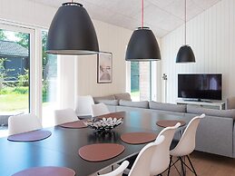 10 Person Holiday Home in Glesborg