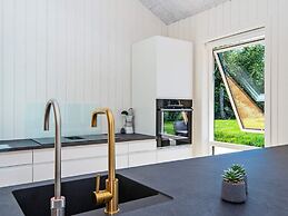 10 Person Holiday Home in Glesborg