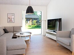 10 Person Holiday Home in Glesborg