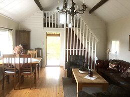 6 Person Holiday Home in Boxholm-by Traum