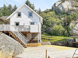 6 Person Holiday Home in Brandasund-by Traum