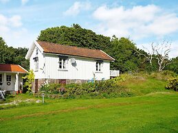 5 Person Holiday Home in Fiskebackskil-by Traum