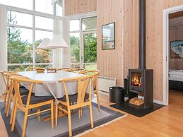 6 Person Holiday Home in Ulfborg