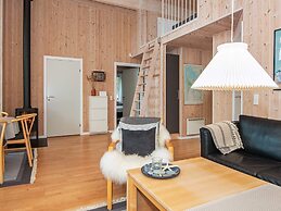 6 Person Holiday Home in Ulfborg