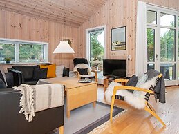 6 Person Holiday Home in Ulfborg