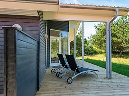 6 Person Holiday Home in Ulfborg