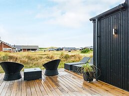 10 Person Holiday Home in Harboore-by Traum